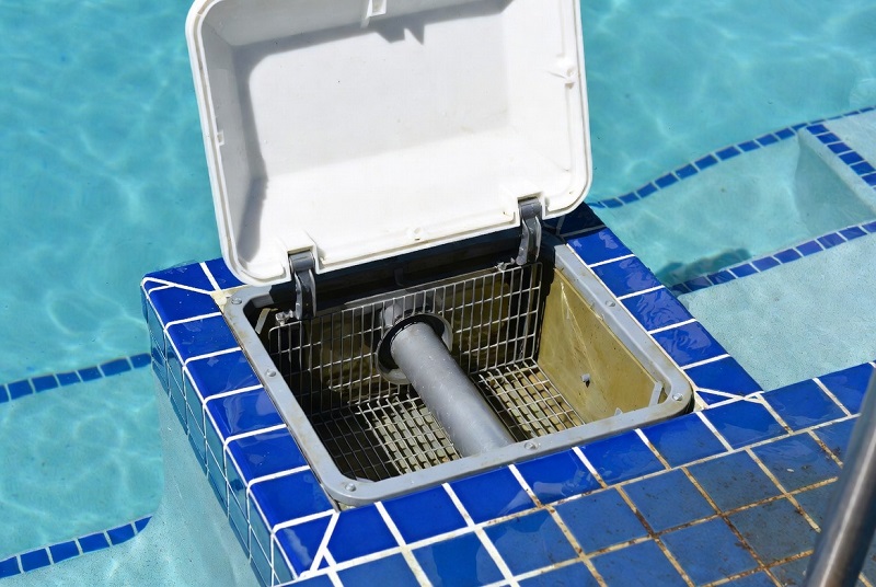 Skimmer Weir Door Problems: Why Surface Debris Stops Collecting Properly