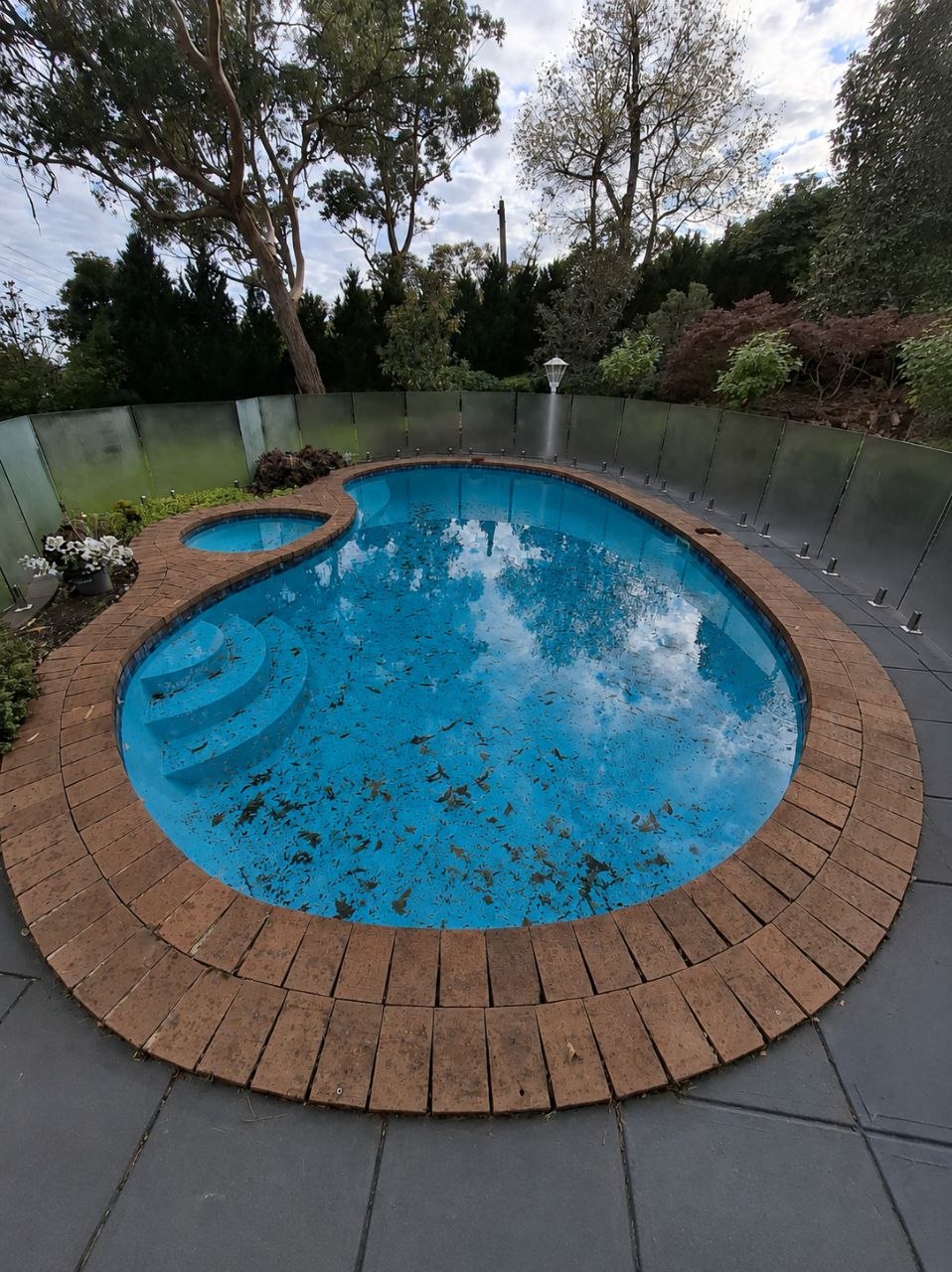 Pool before Litra PoolCare cleaning service in Melbourne